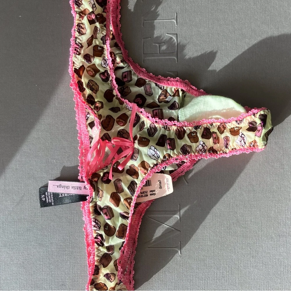 NWT Victoria’s Secret chocolates thong small - Picture 4 of 4